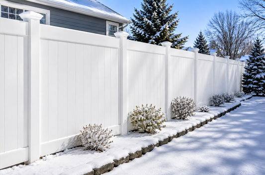 Does Vinyl Fencing Crack in Cold Weather?